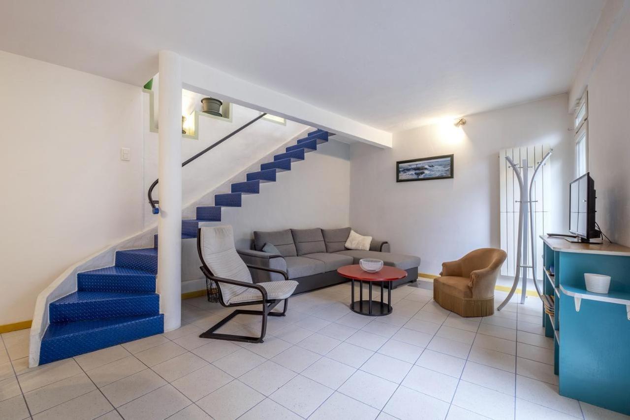 Les Volets Bleus T3 De 80 M2 Patio Privatif Apartman Rochefort  Kültér fotó
